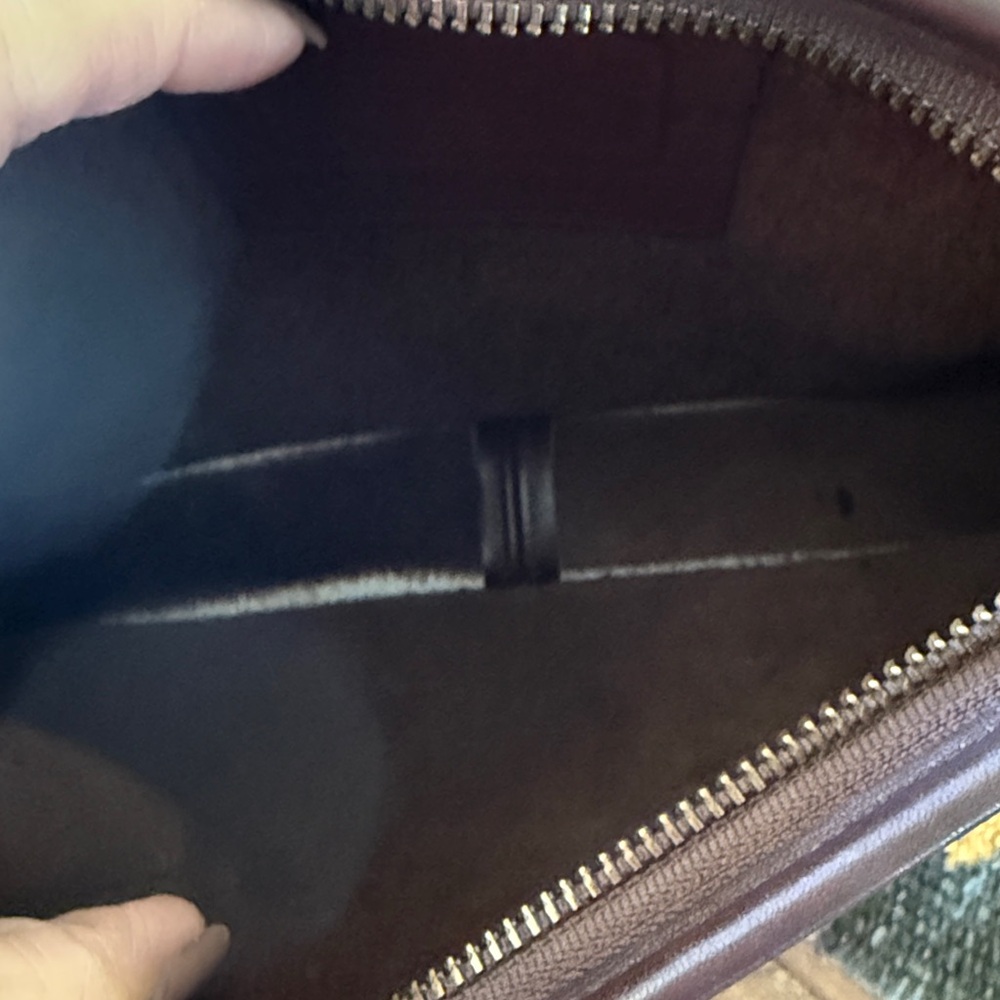 Elegant Brown Leather Zip Top Clutch - Picture 4 of 6